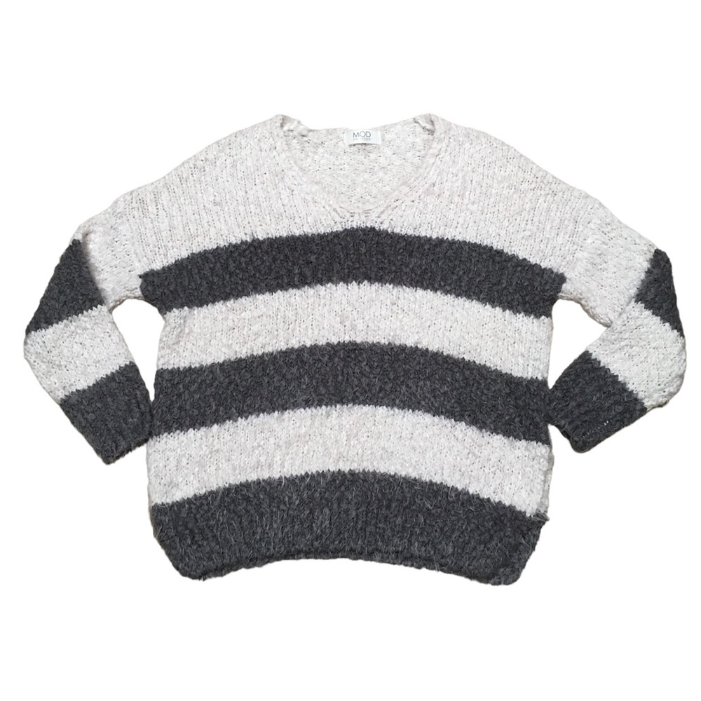 Mod On Trend Oversized Sweater Women’s S/M Stripe V Neck Pullover Long Sleeve